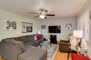 Photo #4: 6161245 Listing