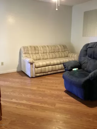 Photo #2: 6161307 Listing 