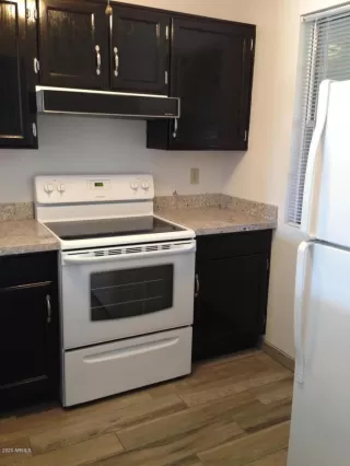 Photo #4: 6161538 Listing