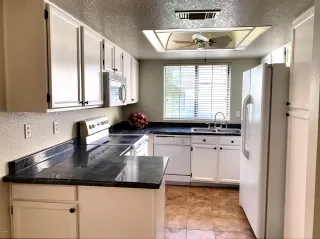 Photo #5: 6161562 Listing