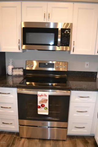 Photo #4: 6161671 Listing