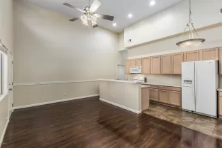 Photo #3: 6161922 Listing