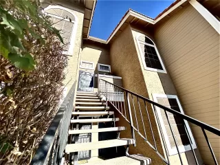 Photo #1: 6162384 Listing 
