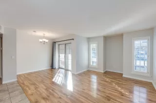 Photo #3: 6162412 Listing