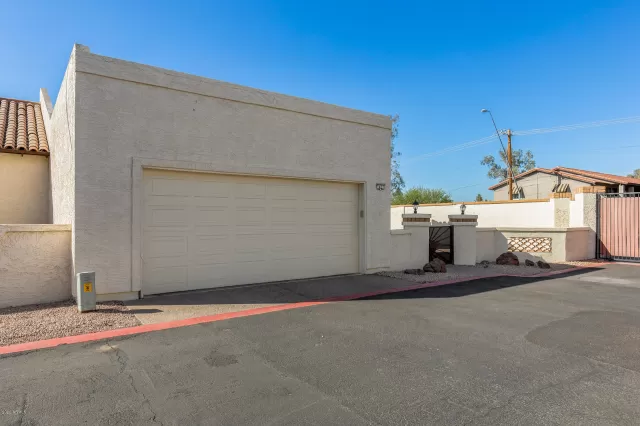 MLS: 6162591 Condo For Sale