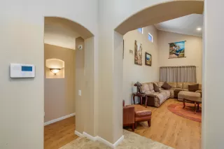 Photo #4: 6162591 Listing
