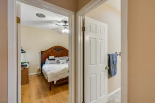 Photo #5: 6162591 Listing