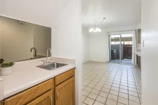 Photo #5: 6162613 Listing