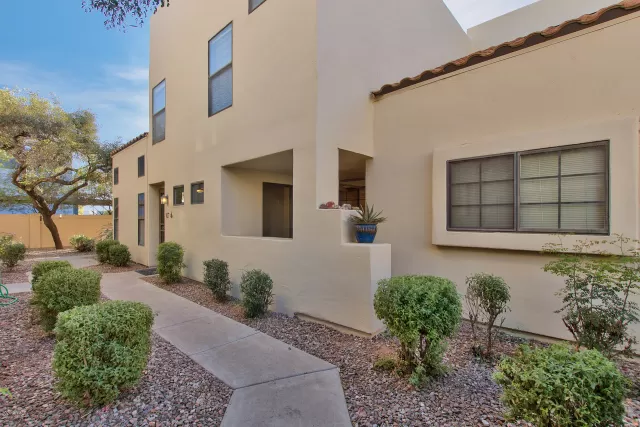 MLS: 6162659 Condo For Sale