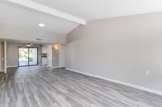 Photo #6: 6162727 Listing