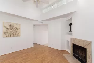 Photo #4: 6162733 Listing