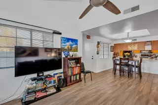 Photo #5: 6162819 Listing