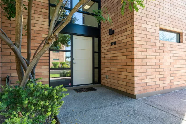 MLS: 6162844 Condo For Sale