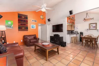 Photo #4: 6163046 Listing