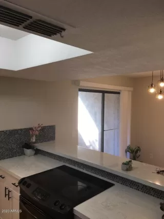 Photo #4: 6163075 Listing