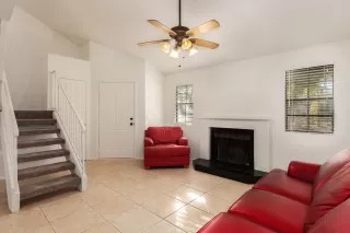 Photo #5: 6163193 Listing