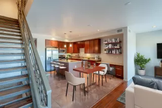 Photo #1: 6163228 Listing