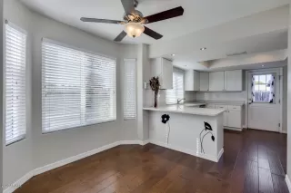 Photo #3: 6163259 Listing