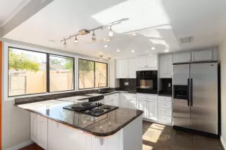 Photo #3: 6163260 Listing 
