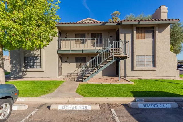 MLS: 6163400 Condo For Sale