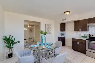 Photo #5: 6163458 Listing