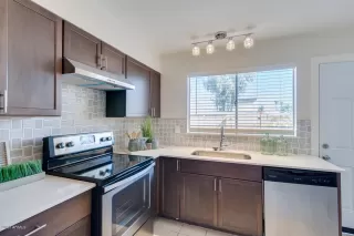 Photo #6: 6163458 Listing