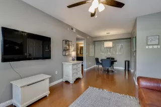 Photo #2: 6163467 Listing