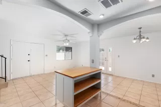 Photo #4: 6163506 Listing