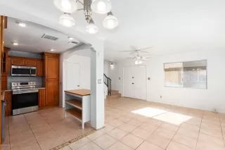 Photo #5: 6163506 Listing