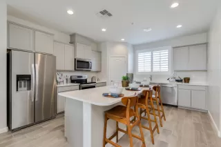 Photo #2: 6163666 Listing 