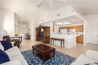 Photo #6: 6163784 Listing