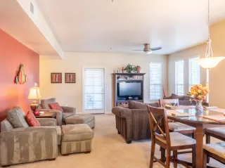 Photo #4: 6163810 Listing