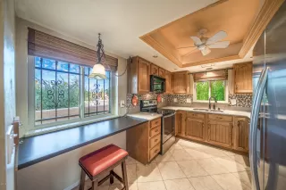 Photo #4: 6163838 Listing 