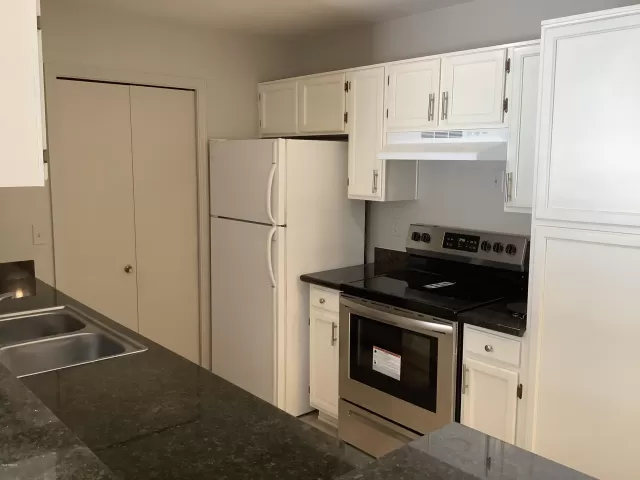 MLS: 6165006 Condo For Sale