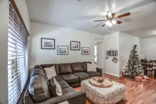 Photo #5: 6165111 Listing