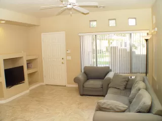 Photo #3: 6165122 Listing