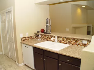 Photo #6: 6165122 Listing