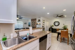 Photo #6: 6165136 Listing 