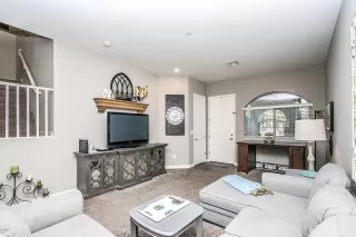 Photo #4: 6165217 Listing 