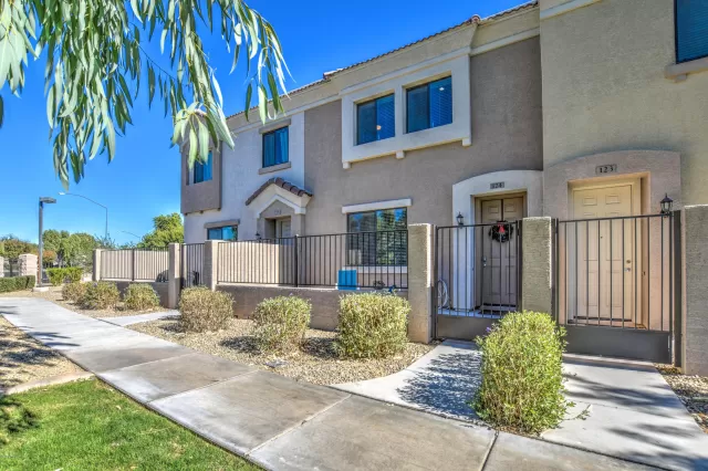 MLS: 6165233 Condo For Sale