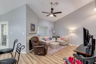 Photo #2: 6165239 Listing