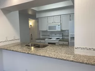 Photo #3: 6165420 Listing