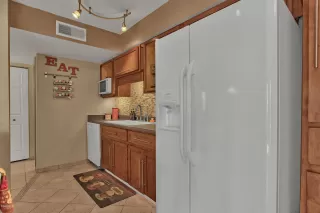 Photo #5: 6165523 Listing