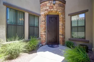 Photo #2: 6165814 Listing