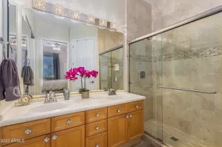 Photo #6: 6165944 Listing 