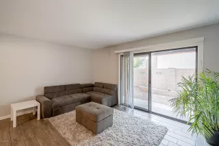 Photo #2: 6166136 Listing 