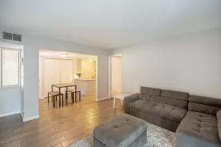 Photo #3: 6166136 Listing 