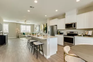Photo #5: 6166350 Listing