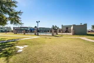 Photo #2: 6166410 Listing