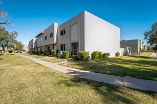 Photo #6: 6166410 Listing